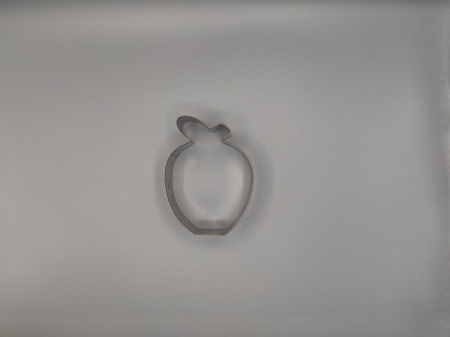 Small Apple Cookie Cutter (3")